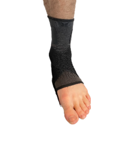 Een ademende enkelbrace die perfecte ondersteuning biedt tijdens het sporten.
