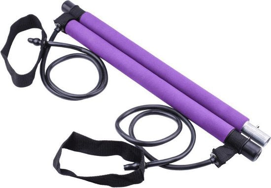 Pilates Fitness Stang met spankabel in gebruik voor pilates oefeningen, versterk je spieren en verbeter je flexibiliteit