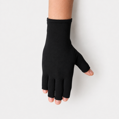 Vingerloze compressie handschoen met aansluitende pasvorm rond hand, duim en pols