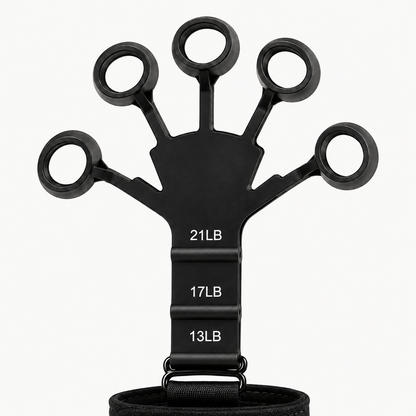 Detail van zwarte handkracht trainer met vijf vingerlussen en weerstandsniveaus 13 lb, 17 lb en 21 lb